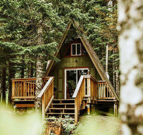 THE MAIN ELEMENTS OF THE A-FRAME HOME STYLE - Arrow Hill Cottage